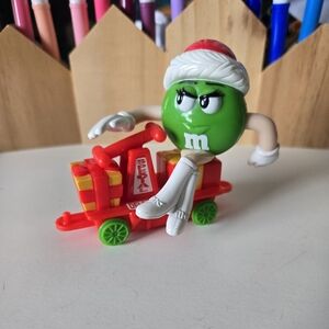 M&M Series 1 Ms Green Christmas Train Candy Topper Plastic Collectible Santa Hat